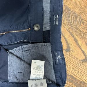 AG “The Caden” straight leg pant size 25